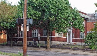 1421 Greenup St Apartments