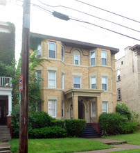 211-213 S Millvale Ave in Pittsburgh, PA - Foto de edificio - Building Photo