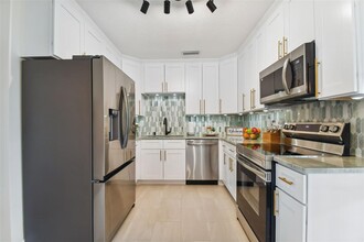 6408 34th Ave N in St. Petersburg, FL - Building Photo - Building Photo