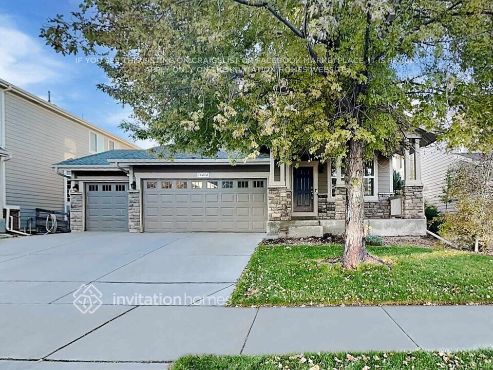 16414 E 117th Ave in Commerce City, CO - Foto de edificio
