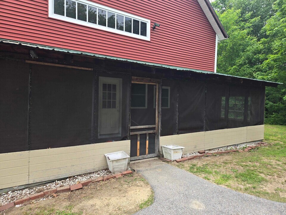 129 Bow Bog Rd in Bow, NH - Building Photo