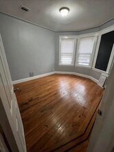 82 Fulton Ave in Jersey City, NJ - Building Photo - Building Photo
