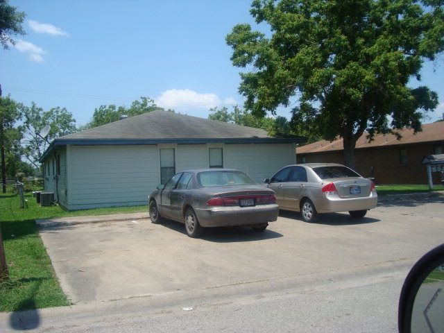 1609 Meadowview in Port Lavaca, TX - Building Photo - Building Photo