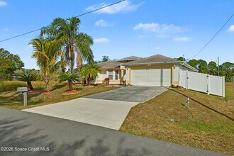 1175 Altamira St NW in Palm Bay, FL - Building Photo - Building Photo