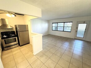 138 Fanshaw D in Boca Raton, FL - Building Photo - Building Photo