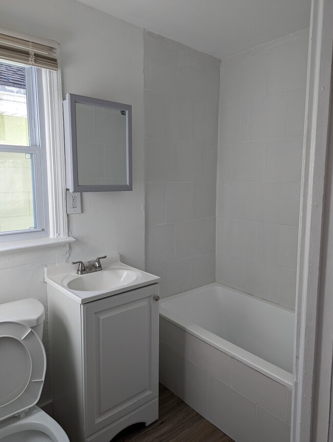 64 Liberty St in New Haven, CT - Building Photo - Building Photo