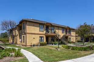 Arbor Ridge in San Diego, CA - Building Photo