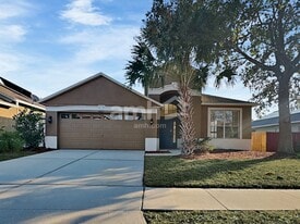 8807 Sandy Plains Dr in Riverview, FL - Building Photo