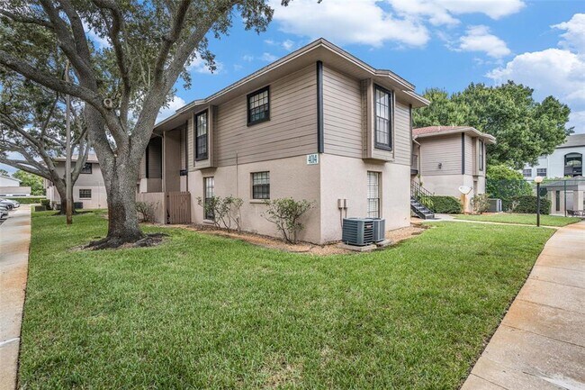 4014 Ashford Green Pl in Tampa, FL - Building Photo - Building Photo