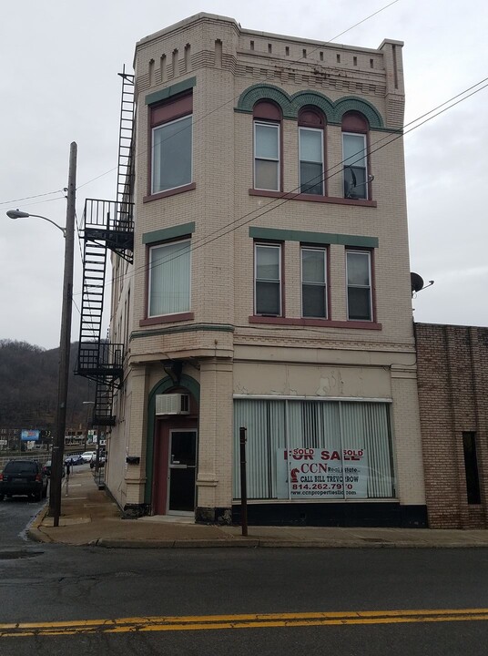 401 Franklin St in Johnstown, PA - Foto de edificio