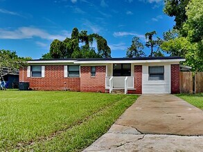 2511 Green Oak Dr in Jacksonville, FL - Building Photo - Building Photo