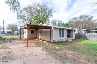 818 Ballinger St in Abilene, TX - Building Photo