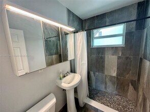 1202 NE 5th Ave in Fort Lauderdale, FL - Building Photo - Building Photo