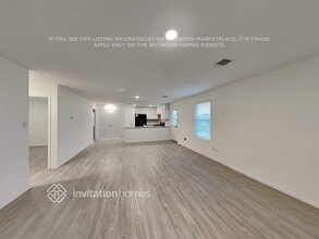 6558 Runaway Row in Converse, TX - Foto de edificio - Building Photo