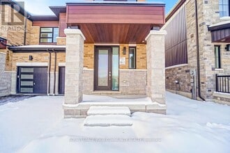 3038 Sideline 16 in Pickering, ON - Building Photo - Building Photo