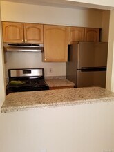645 Locust St in Mount Vernon, NY - Building Photo - Building Photo