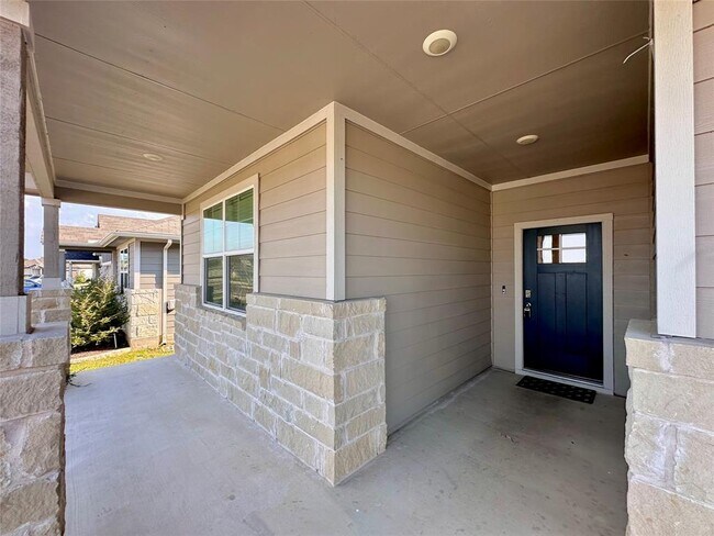 402 Barton Creek Ln in Hutto, TX - Building Photo - Building Photo