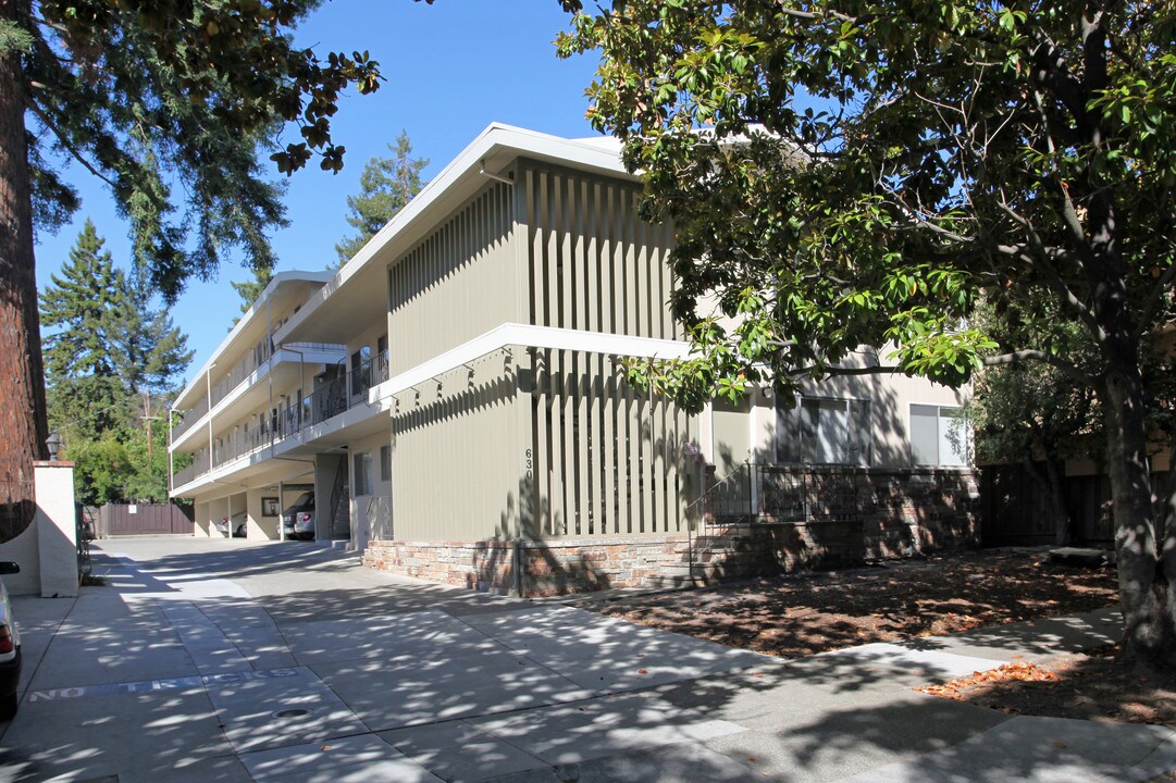 630 Prospect St in San Carlos, CA - Building Photo