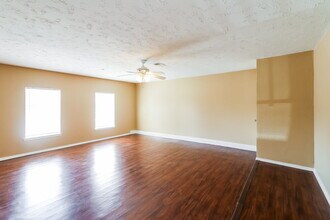 13427 Boonway Dr in Houston, TX - Building Photo - Building Photo