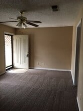 3929 Eastwood Dr, Unit 3929-1 in Texarkana, AR - Foto de edificio - Building Photo