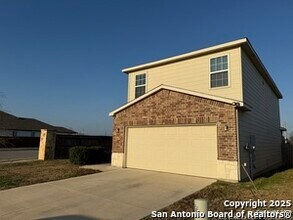 147 Rock Nettle in New Braunfels, TX - Building Photo - Building Photo