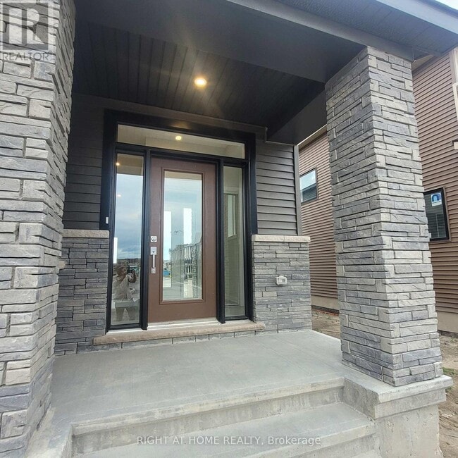 239 Elsie MacGill Walk in Ottawa, ON - Building Photo - Building Photo