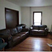 303 Ellis St in Glassboro, NJ - Foto de edificio - Building Photo