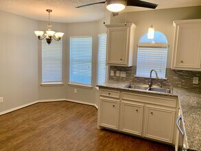 8904 Elgin Ave in Lubbock, TX - Building Photo - Building Photo