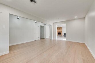 1820 Sedona Ln in Dallas, TX - Building Photo - Building Photo