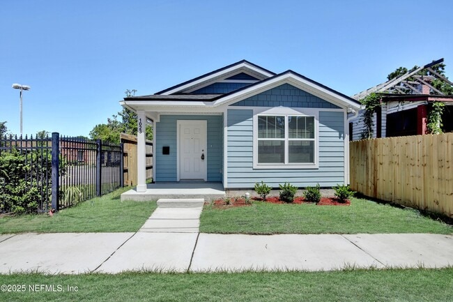 property at 1023 Phelps St
