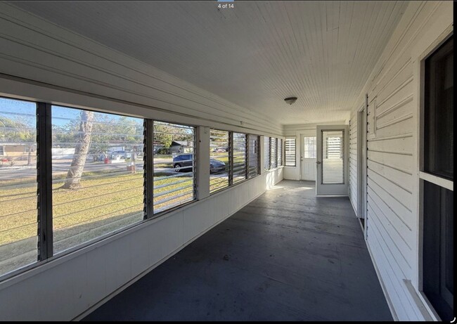 The Cottages in Bradenton, FL - Building Photo - Building Photo