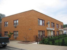 4043-45 W 63rd St Apartamentos