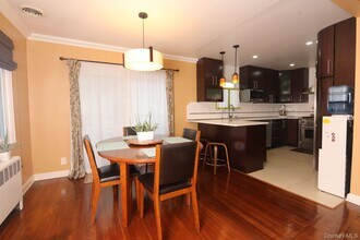 2 Pell Terrace in Garden City, NY - Building Photo - Building Photo
