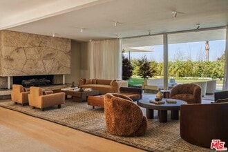 1865 Loma Vista Dr in Beverly Hills, CA - Building Photo - Building Photo