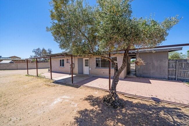 3625 S Prudence Rd in Tucson, AZ - Building Photo - Building Photo