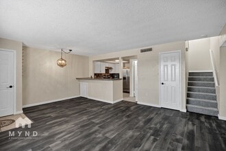 1645 W Baseline Rd in Mesa, AZ - Foto de edificio - Building Photo