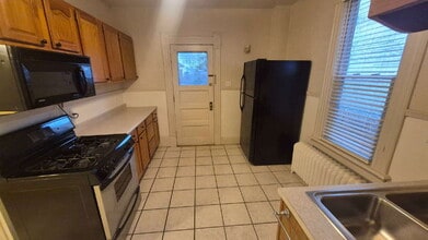 1708 E Belleview Pl in Milwaukee, WI - Building Photo - Building Photo