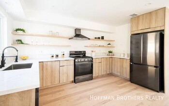 2683 Roseview Ave in Los Angeles, CA - Foto de edificio - Building Photo