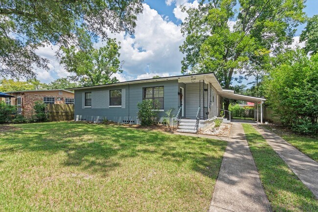 property at 2739 King Cole Dr