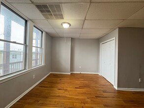 58 2nd St, Unit 5 in Elizabeth, NJ - Building Photo - Building Photo