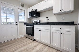 7962 Kavanagh Rd in Dundalk, MD - Building Photo - Building Photo