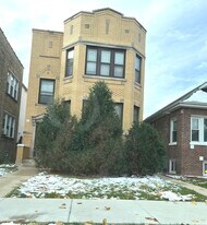 2904 N Linder Ave in Chicago, IL - Building Photo
