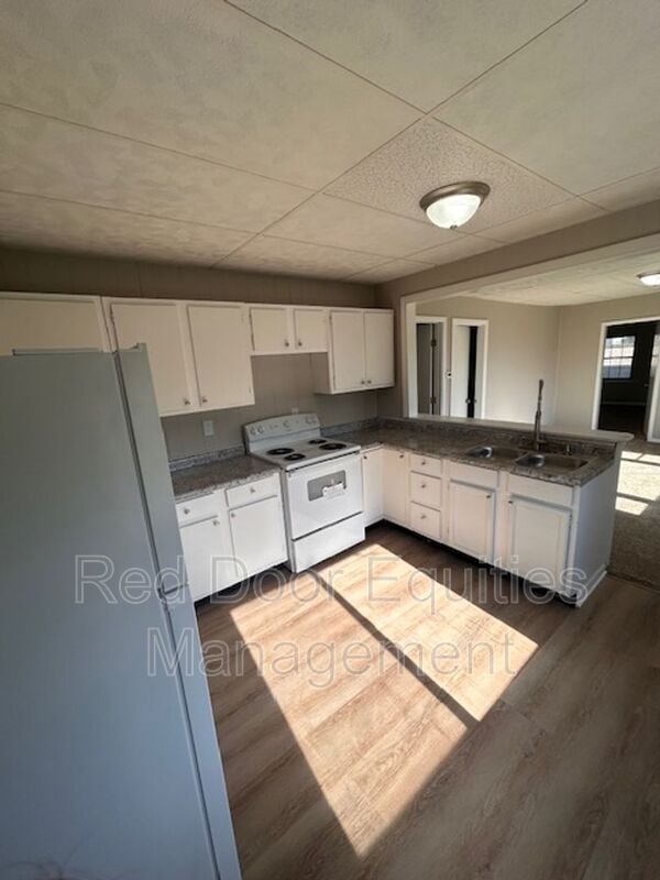 1400 Cedar Hill Rd in Lancaster, OH - Building Photo - Building Photo