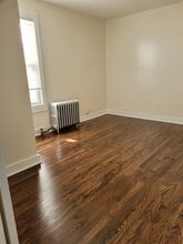 402 E 18th St, Unit 402 e 18th st. unit # 2 in Paterson, NJ - Building Photo - Building Photo