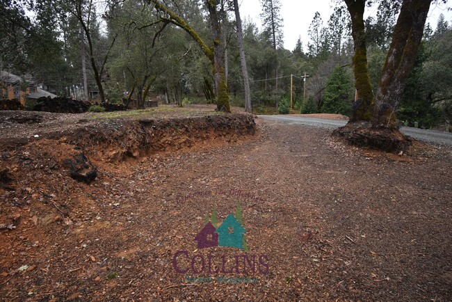 16237 Annie Dr in Grass Valley, CA - Building Photo - Building Photo