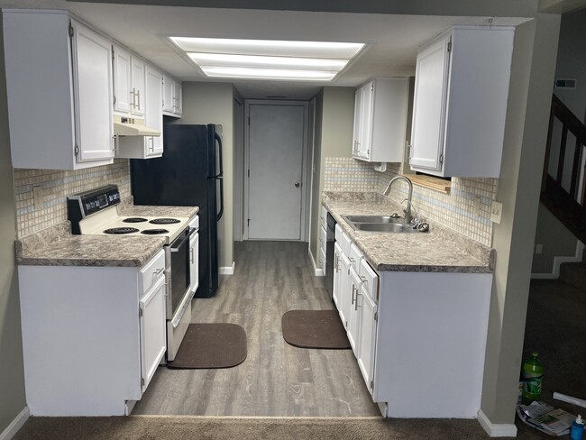 property at 1384 Sanzon Dr