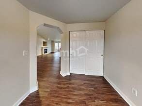 1327 Whitehouse Ave in Buckley, WA - Building Photo - Building Photo