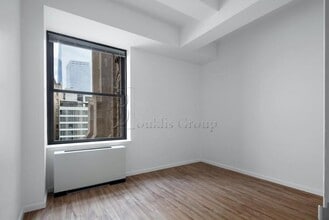 30 Carlisle St in New York, NY - Building Photo - Building Photo