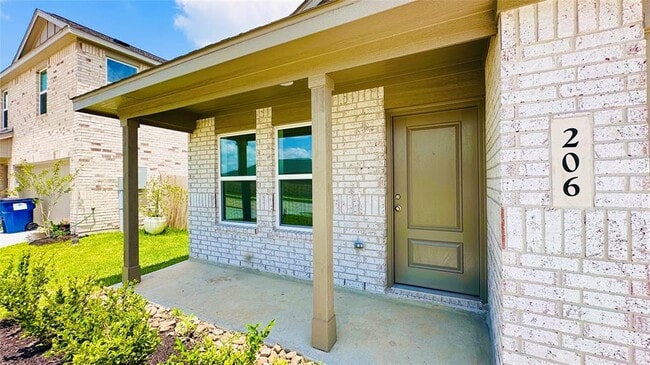 206 Amy St in Angleton, TX - Building Photo - Building Photo