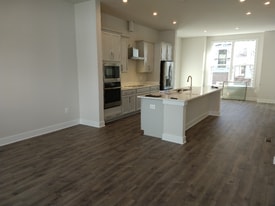 2327 Liberty Lp in Herndon, VA - Building Photo